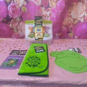 Teenage Mutant Ninja Turtles Green Placemat and Towel Set